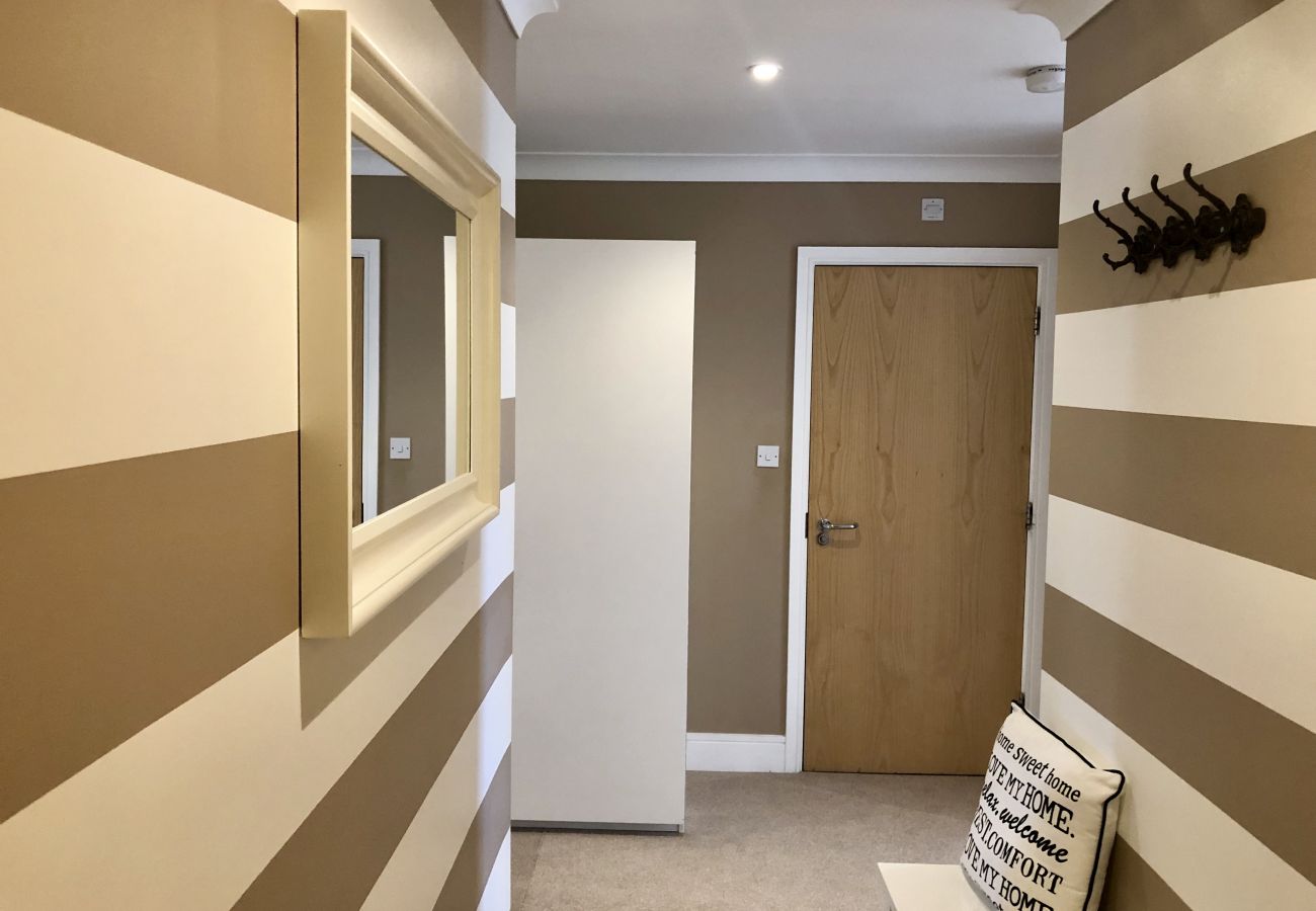 Apartment in Ipswich - 2 Bed/2 Bath, Waterfront Views, Parking, (5th Flr) Apartment in Ipswich - 2 Bed/2 Bath, Waterfront Views, Parking, (5th Flr)