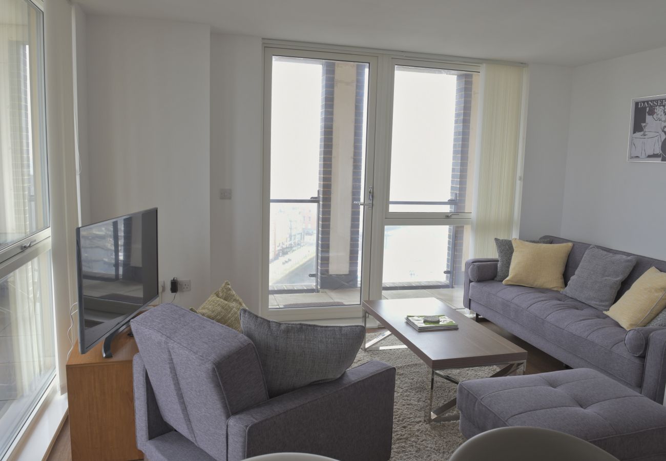 Apartment in Ipswich - 1 Bed Penthouse, Waterfront South, Parking (10th F Apartment in Ipswich - 1 Bed Penthouse, Waterfront South, Parking (10th F