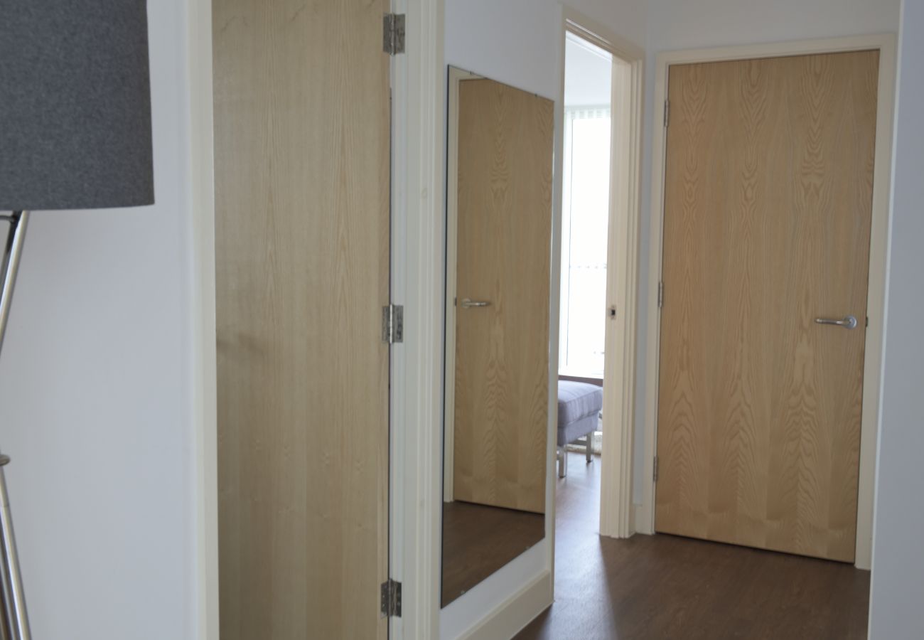 Apartment in Ipswich - 1 Bed Penthouse, Waterfront South, Parking (10th F Apartment in Ipswich - 1 Bed Penthouse, Waterfront South, Parking (10th F