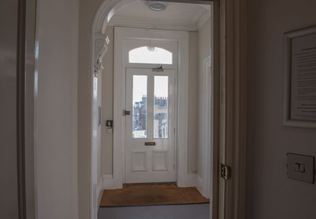 Apartment in Ipswich - 2 Bed/2 Bath, Nr Christchurch Park, (Grd Flr) Apartment in Ipswich - 2 Bed/2 Bath, Nr Christchurch Park, (Grd Flr)