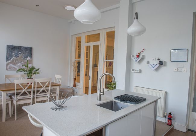 Apartment in Ipswich - 2 Bed/2 Bath, Nr Christchurch Park, (Grd Flr) Apartment in Ipswich - 2 Bed/2 Bath, Nr Christchurch Park, (Grd Flr)