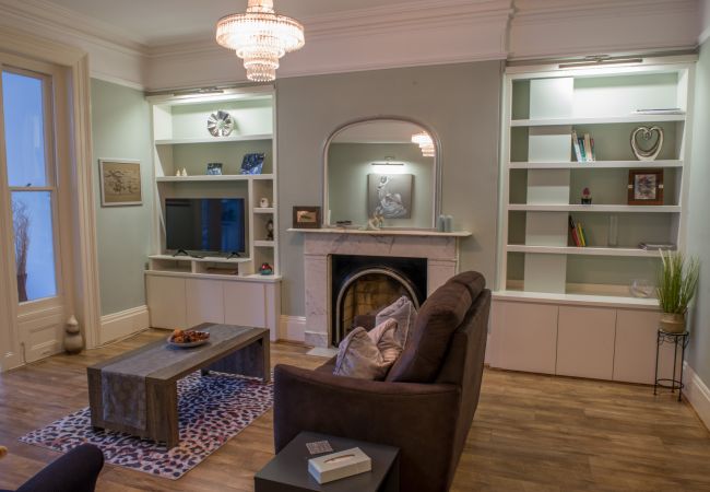 Apartment in Ipswich - 2 Bed/2 Bath, Nr Christchurch Park, (Grd Flr) Apartment in Ipswich - 2 Bed/2 Bath, Nr Christchurch Park, (Grd Flr)