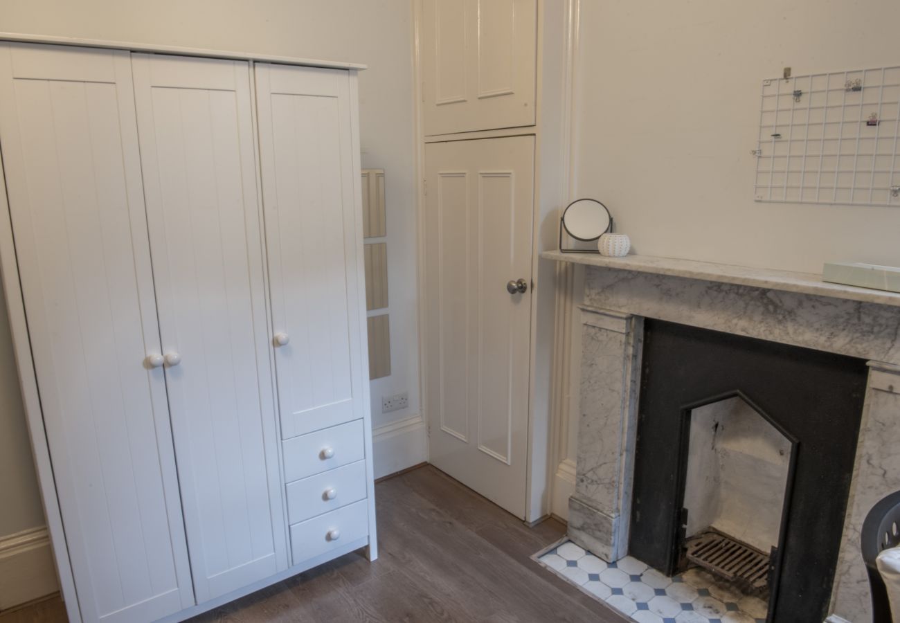 Apartment in Ipswich - 2 Bed/2 Bath, Nr Christchurch Park, (Grd Flr) Apartment in Ipswich - 2 Bed/2 Bath, Nr Christchurch Park, (Grd Flr)