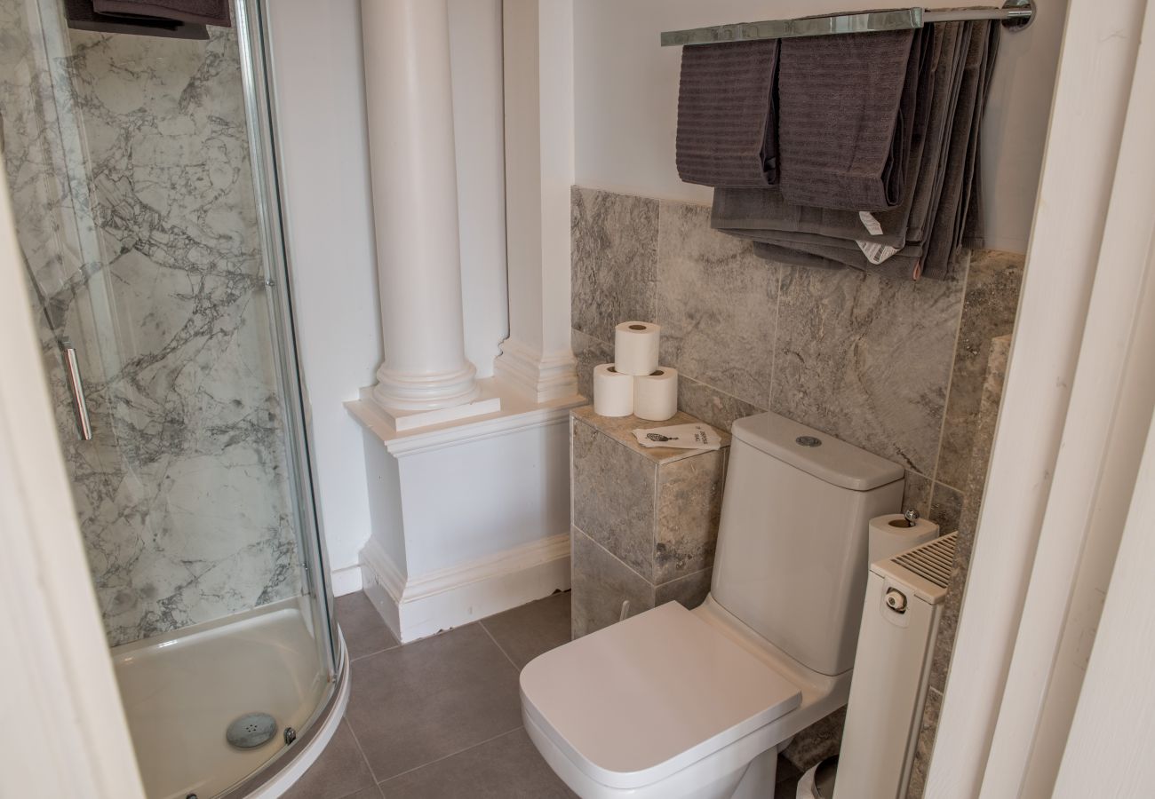 Apartment in Ipswich - 2 Bed/2 Bath, Nr Christchurch Park, (Grd Flr) Apartment in Ipswich - 2 Bed/2 Bath, Nr Christchurch Park, (Grd Flr)
