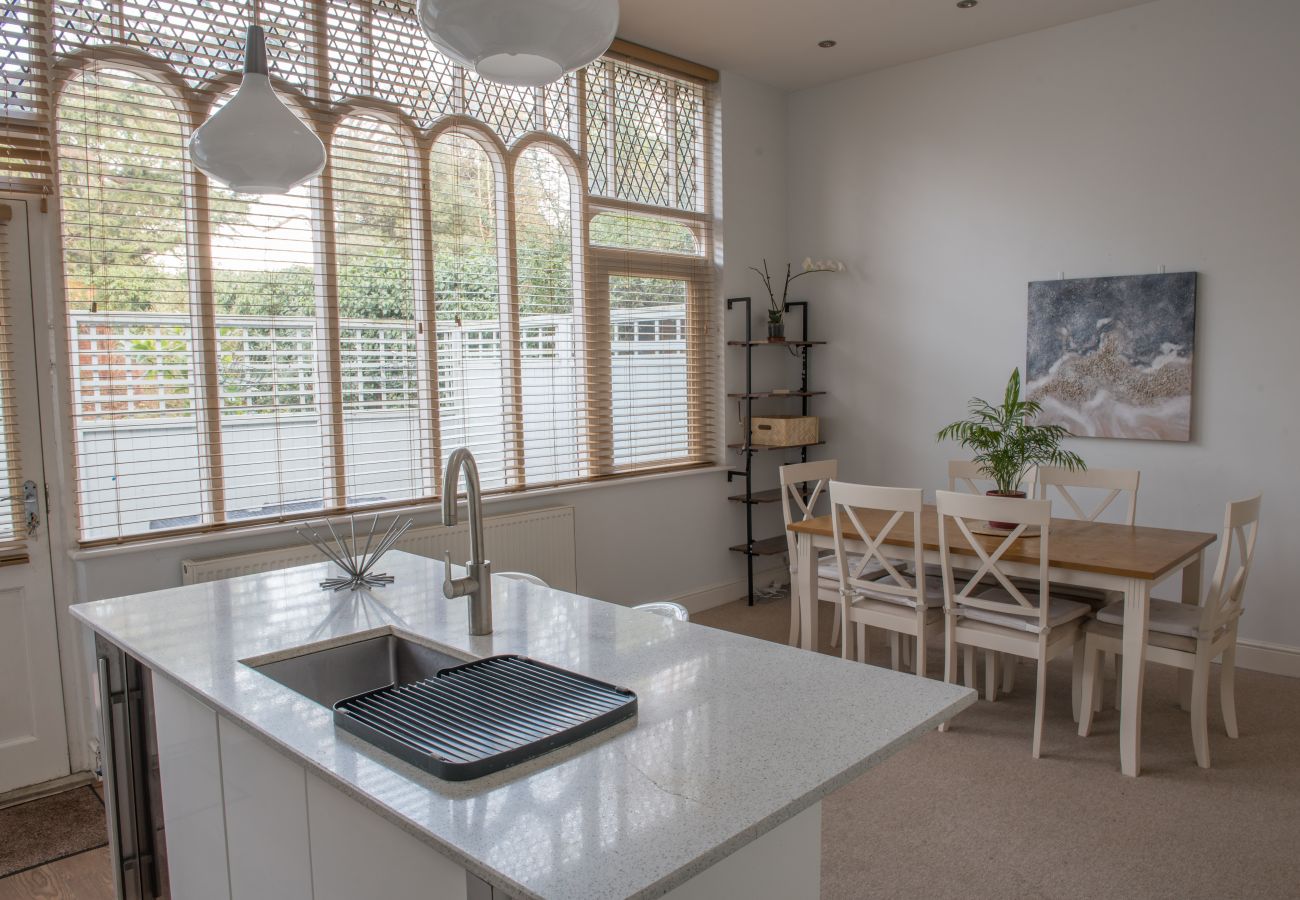 Apartment in Ipswich - 2 Bed/2 Bath, Nr Christchurch Park, (Grd Flr) Apartment in Ipswich - 2 Bed/2 Bath, Nr Christchurch Park, (Grd Flr)